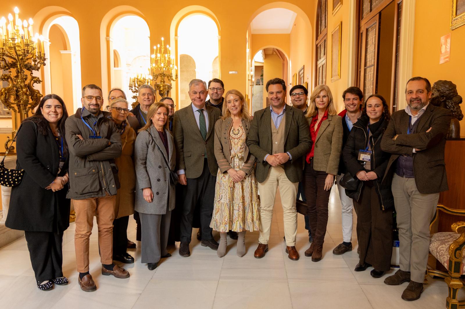 El Pleno aprueba el nomenclátor de trece nuevas calles, plazas y desarrollos urbanísticos que reconocen la historia y el impulso de Sevilla a lo largo del tiempo