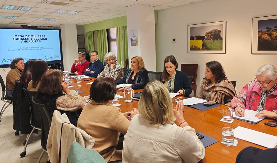 Constituida la Mesa de Mujeres Rurales y del Mar, que garantizará la participación activa del colectivo