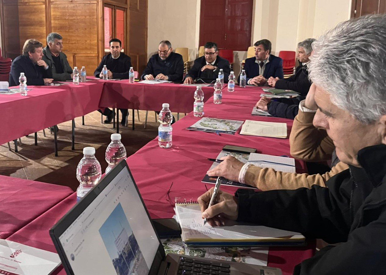 El diputado Gonzalo Domínguez participa en Zufre en una nueva reunión de trabajo para impulsar la Vía Verde de Cala y Aznalcóllar
