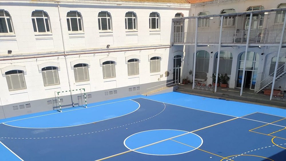 El Gobierno de Sanz renovará las fachadas interiores del CEIP José María del Campo en Triana por más de 155 000 euros