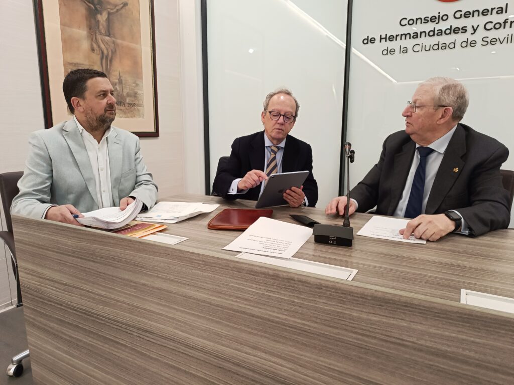 EL CONSEJO SORTEA LAS 686 SILLAS TEMPORALES DISPONIBLES PARA LA SEMANA SANTA DE 2026