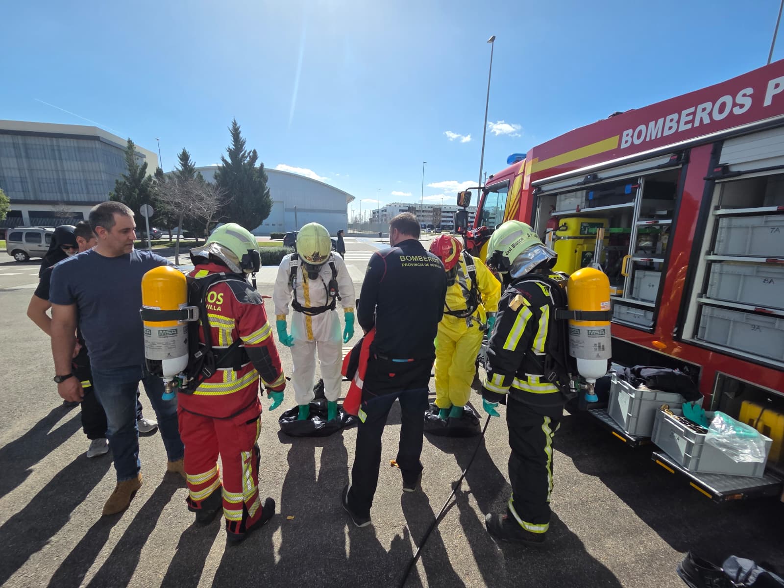 Un total de 180 bomberos del Sistema Provincial actualizan su formación sobre intervenciones con sustancias peligrosas