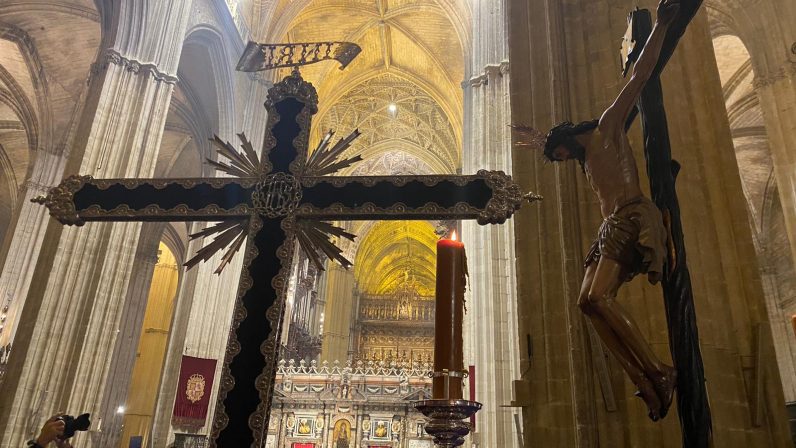 Mons. Saiz: «El rostro del Cristo de la Buena Muerte se refleja en el de cada persona humillada y ofendida»