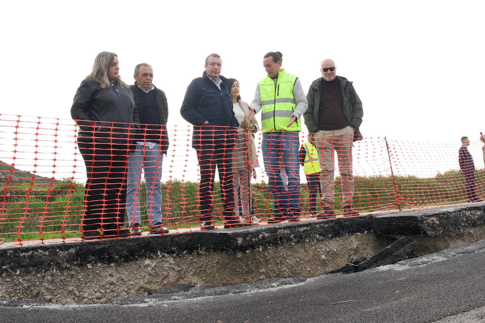 El presidente de la Diputación evalúa sobre el terreno los daños por las borrascas en la Sierra Sur