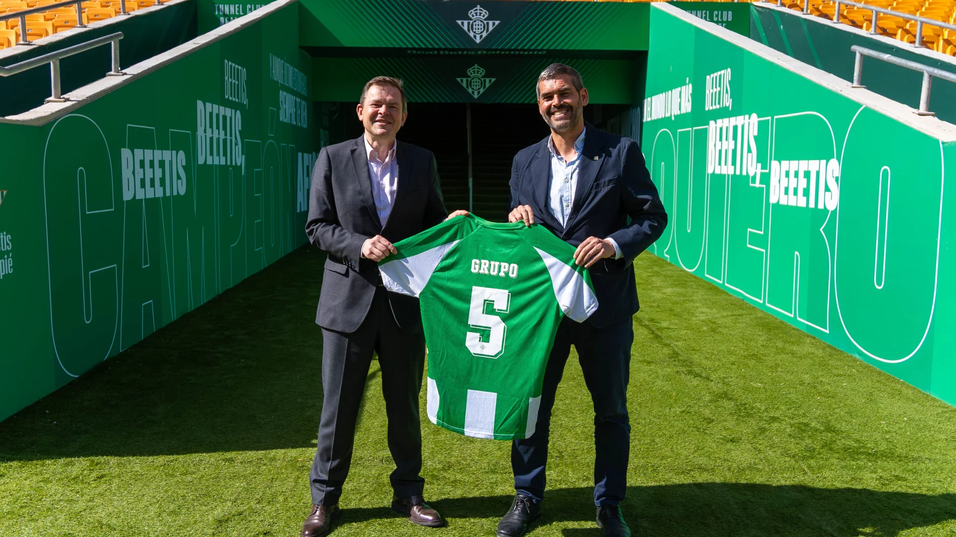 La Fundación Real Betis y Grupo 5 sellan una alianza por el futuro de la Escuela Monsalvete