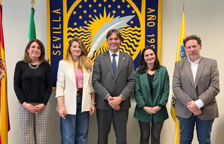 La UPO y el Ayuntamiento de Sevilla avanzan en el Observatorio Urbano como herramienta estratégica para la ciudad   La iniciativa conjunta desarrolla 120 indicadores de sostenibilidad y un análisis por barrios que servirá de base para el futuro Índice de Vulnerabilidad Urbana