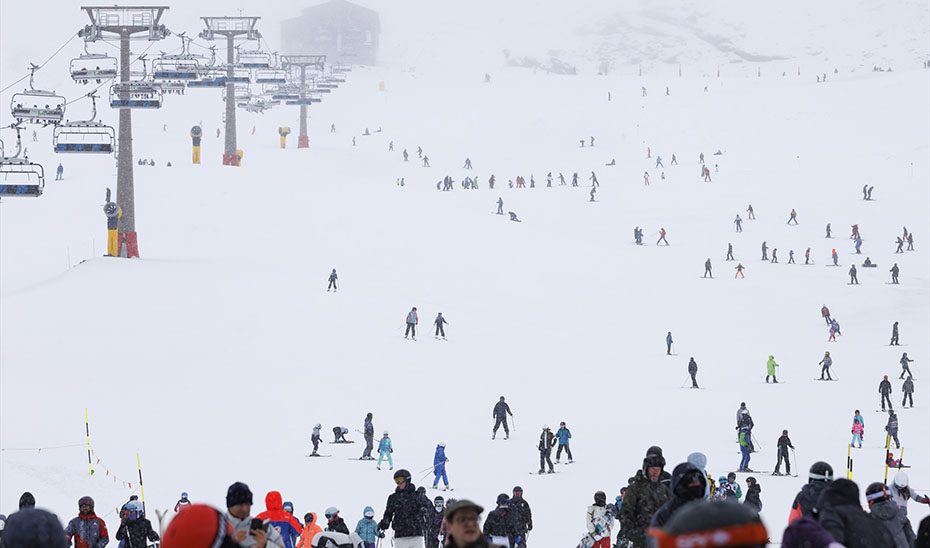 La estación de esquí Sierra Nevada tiene previsto prolongar la temporada invernal hasta mayo
