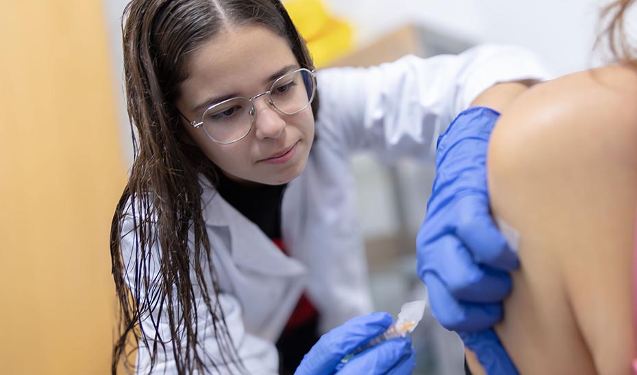 Andalucía finaliza la campaña de vacunación de la gripe tras alcanzar una cobertura récord