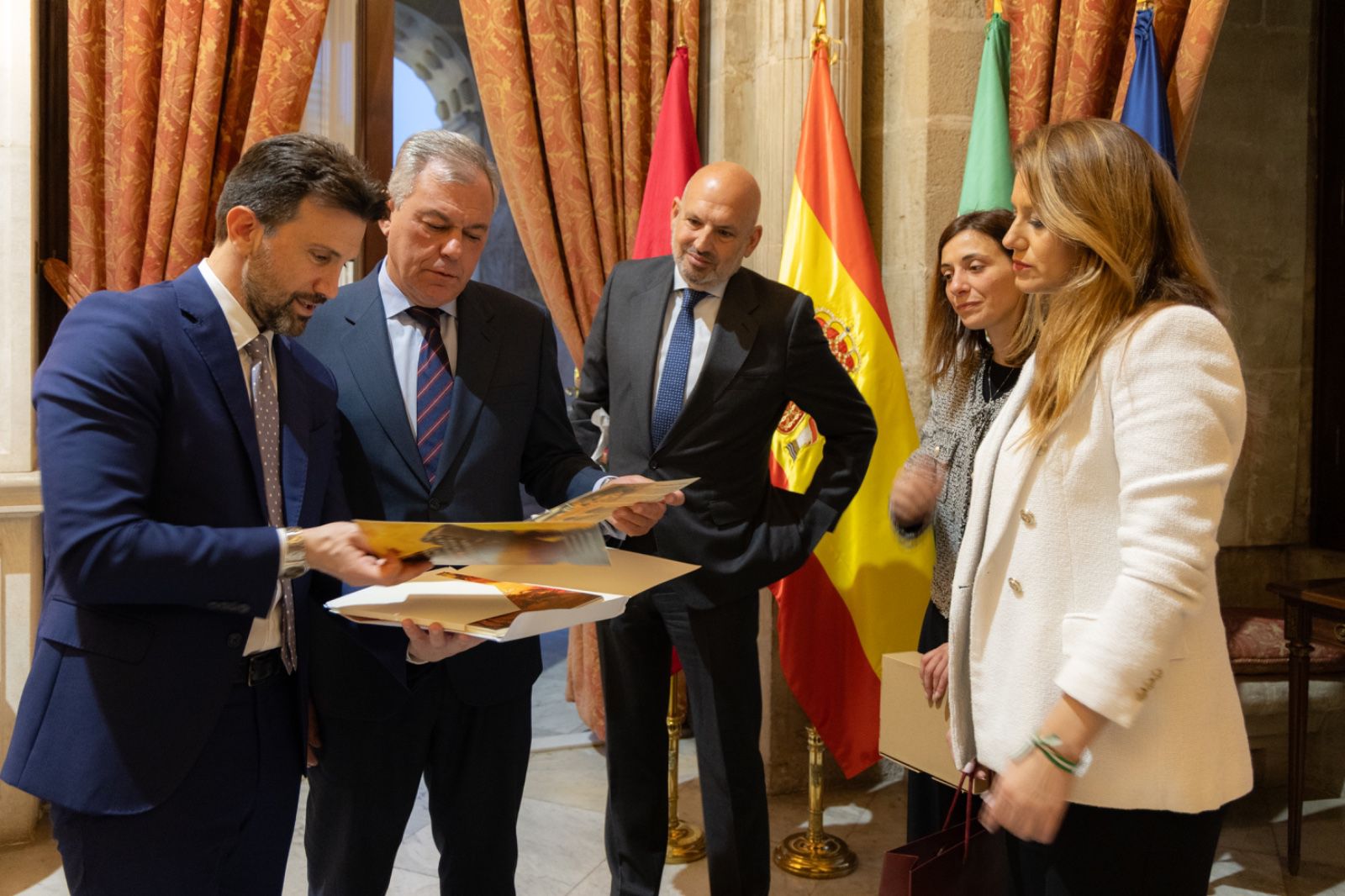 Sevilla y Noicàttaro firman un memorando de entendimiento para impulsar la cooperación cultural, turística y económica