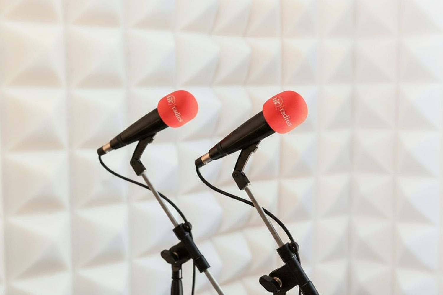 RadiUS estrena nuevos episodios sobre geografía en videojuegos, autismo y cultura árabe