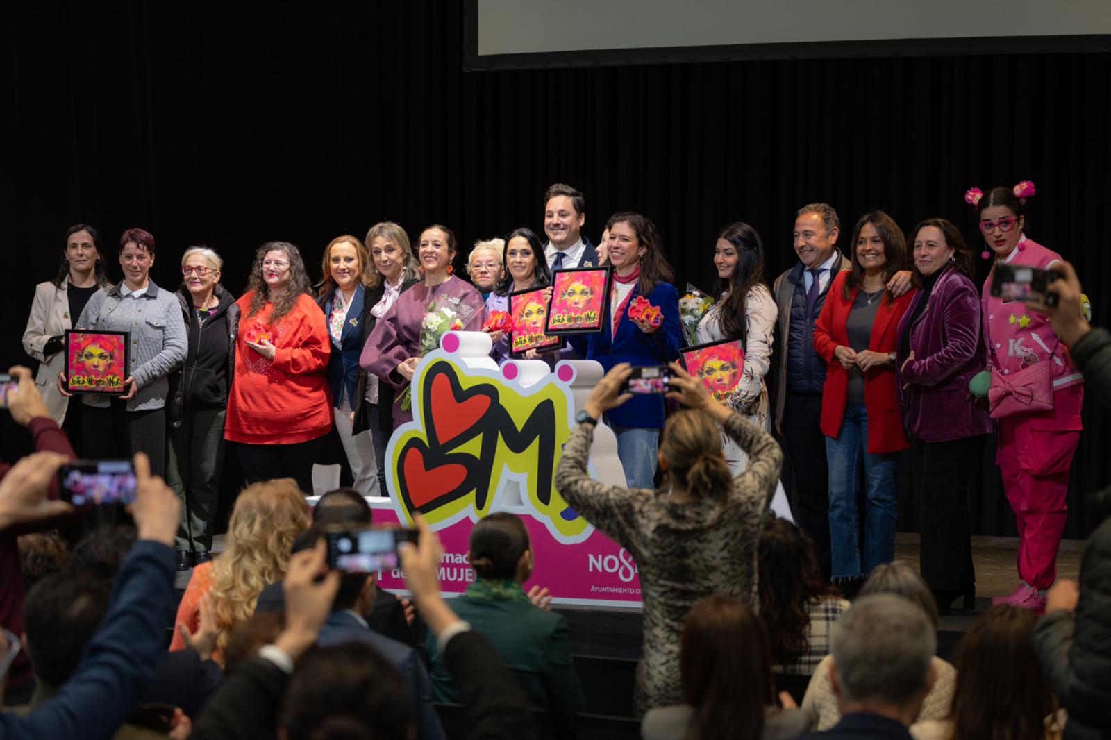 El Ayuntamiento reconoce en la Sevilla Women Week a cinco mujeres referentes por su liderazgo en comunicación, empresa, innovación y acción social