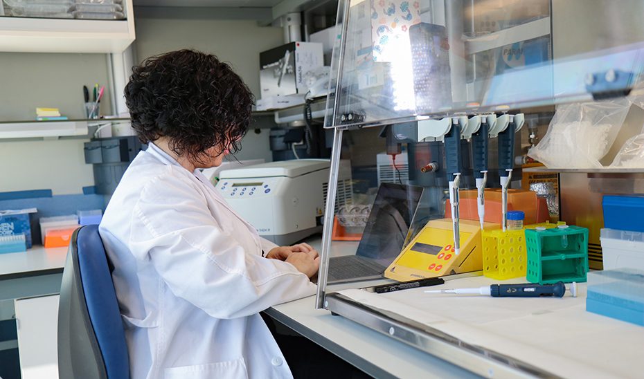 Las mujeres representan el 60,1% del total de los investigadores de la sanidad pública