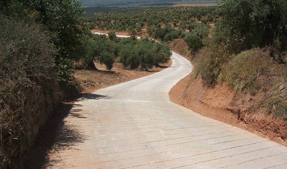 Autorizado el uso de 136,7 millones de superávit para caminos rurales y ayudas al sector pesquero