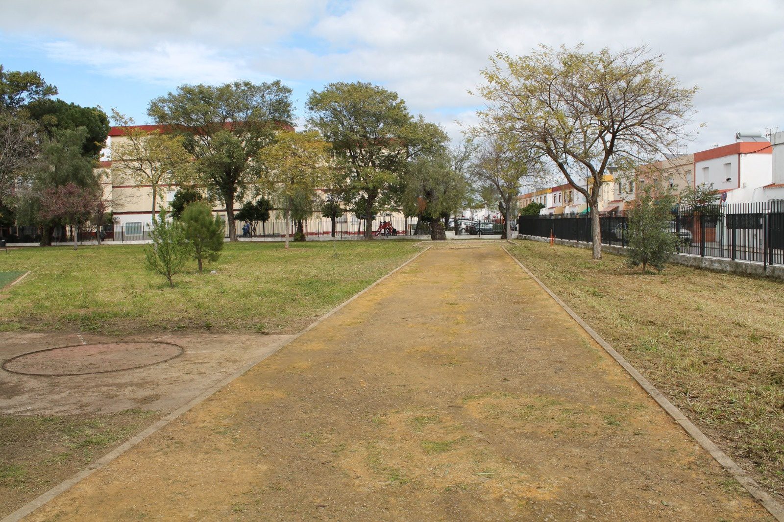 Continúan las labores de jardinería por distintas zonas del municipio