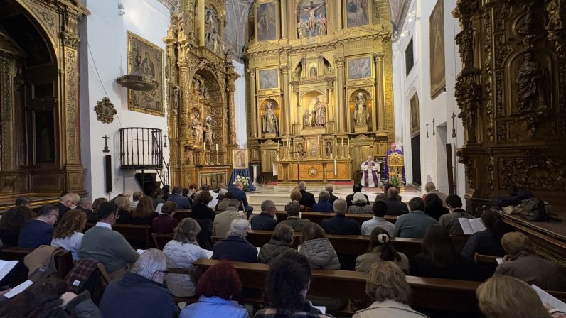 Viacrucis en el convento de San José de Sevilla