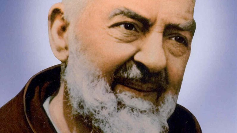 Sevilla acoge el I Encuentro Nacional de los Grupos de Oración del Padre Pío