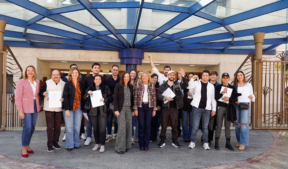 Entregadas 18 viviendas protegidas para jóvenes en la antigua Escuela Oficial de Idiomas de Marbella
