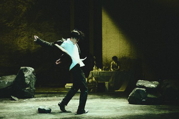 El Teatro Central acoge el estreno en España de ‘Chroniques’ de Peeping Tom y presenta ‘Vulcano’, dirigida por Andrea Jiménez