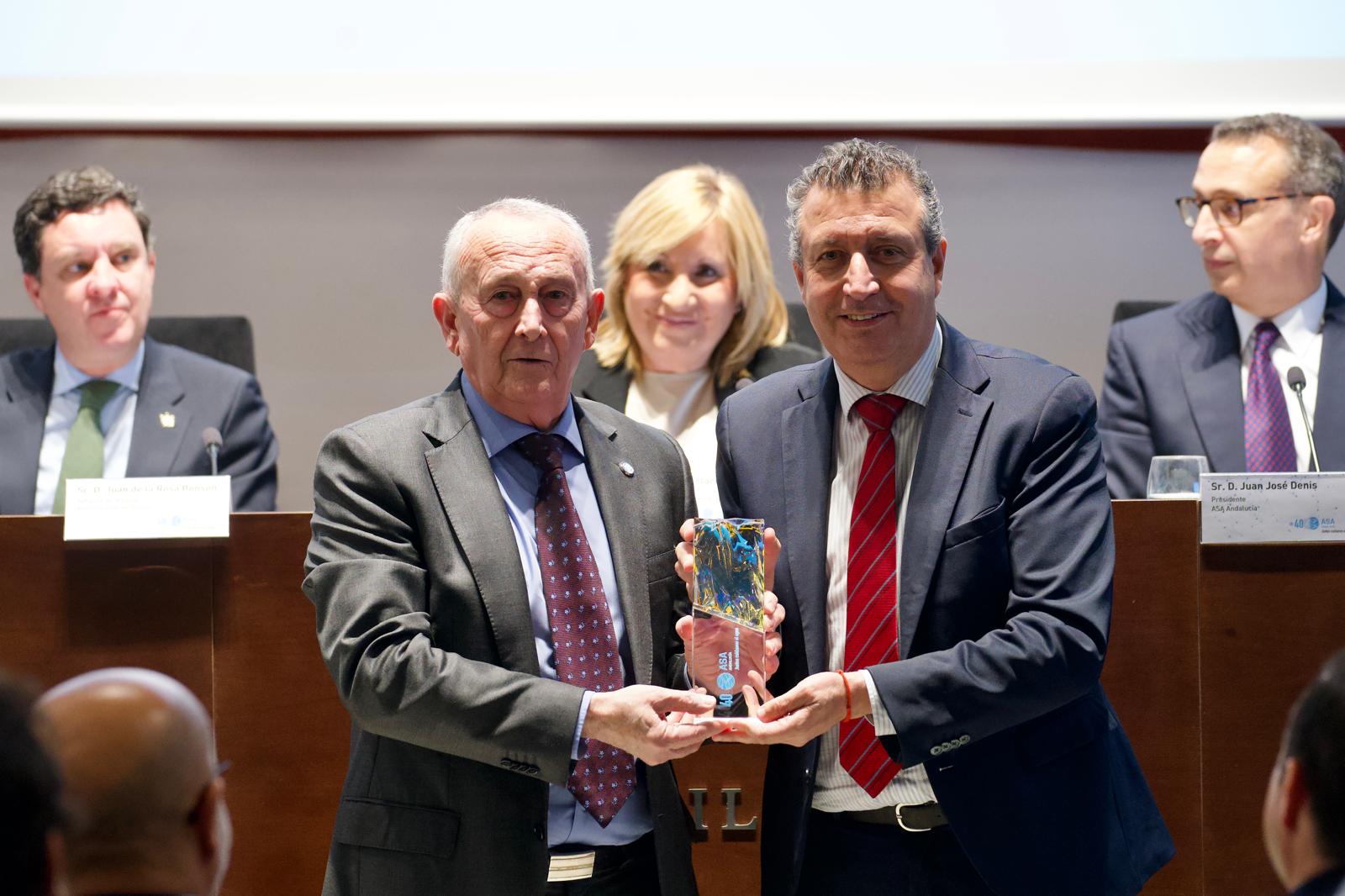 Javier Fernández resalta el valor de la cooperación institucional en la gestión del agua durante el acto por el 40 aniversario de ASA Andalucía