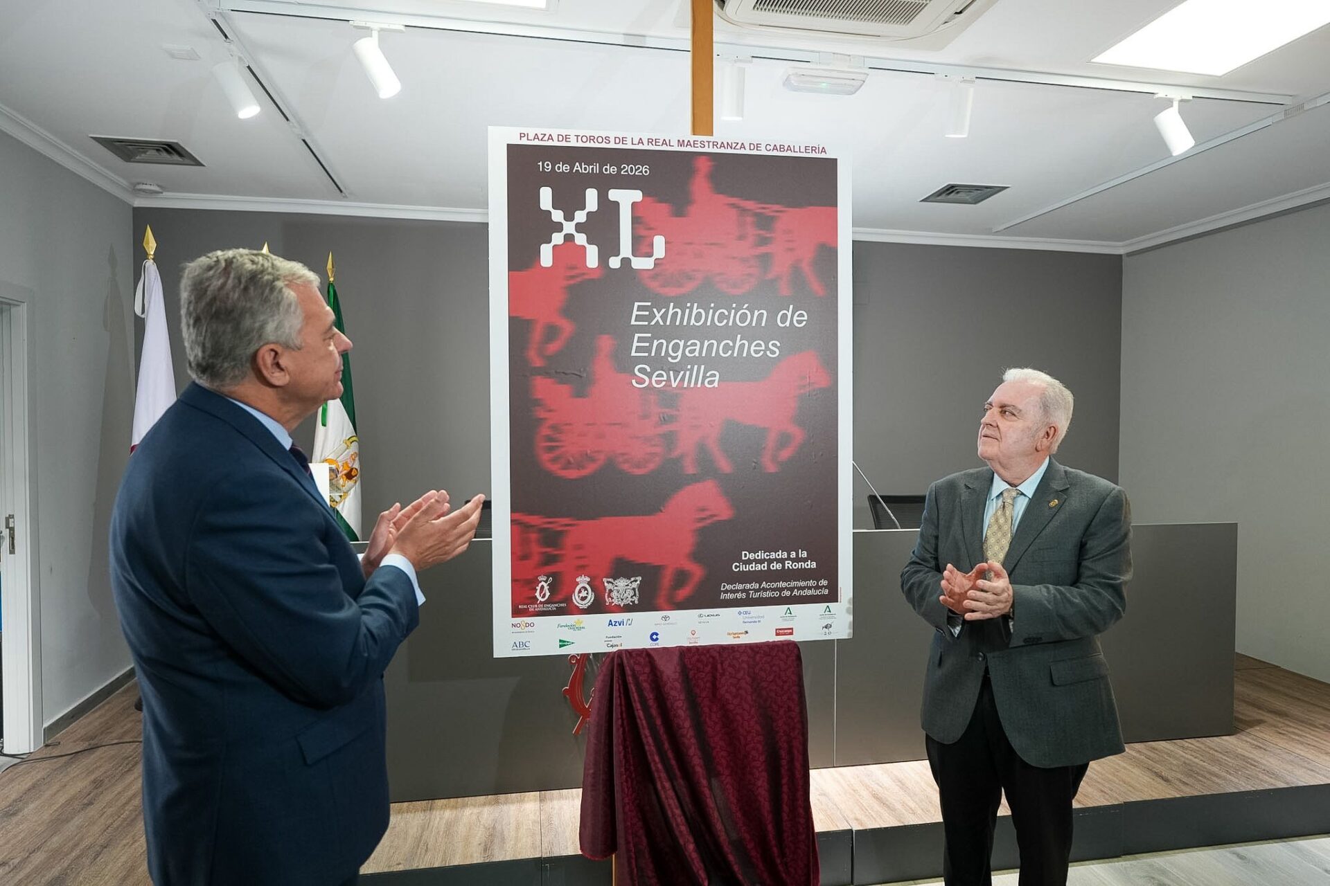 El alcalde de Sevilla destaca el valor cultural, económico y patrimonial del mundo del enganche en la inauguración de la Sala El Collerón