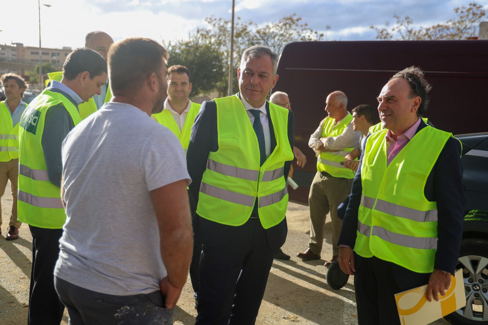 El Ayuntamiento destinará 3,1 millones a proyectos para la reurbanización y mejora del pavimento en calles de Sevilla