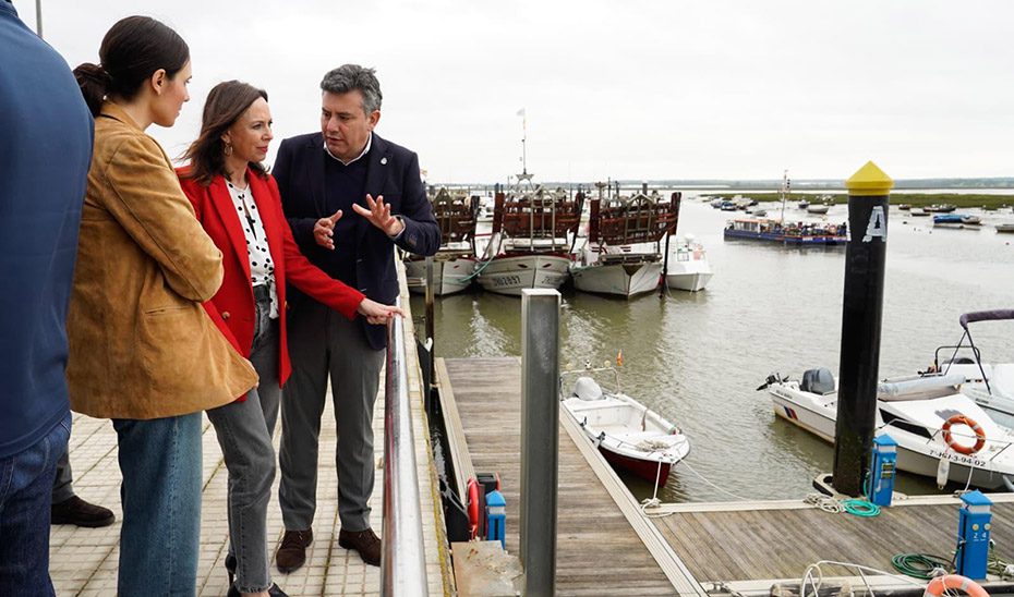 La Junta finalizará en Semana Santa las obras de mejora de la navegabilidad del puerto de El Terrón