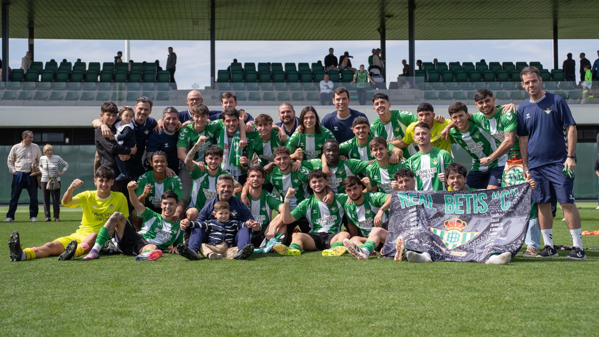 El Betis C logra el cuarto ascenso consecutivo y ya es equipo de Tercera Federación