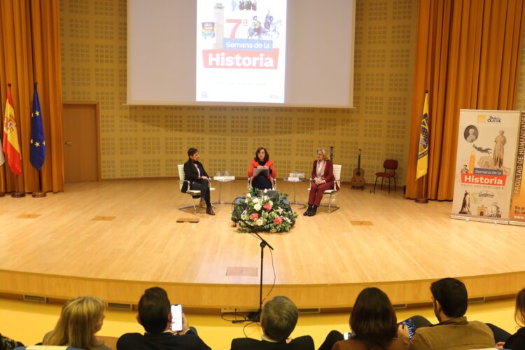 La UPO inaugura la VII Semana de la Historia con actividades abiertas en Sevilla   Rutas por la ciudad, visitas patrimoniales, conferencias, música, teatro y divulgación científica acercan la investigación histórica a la sociedad y despertar el interés por el pasado desde nuevas miradas