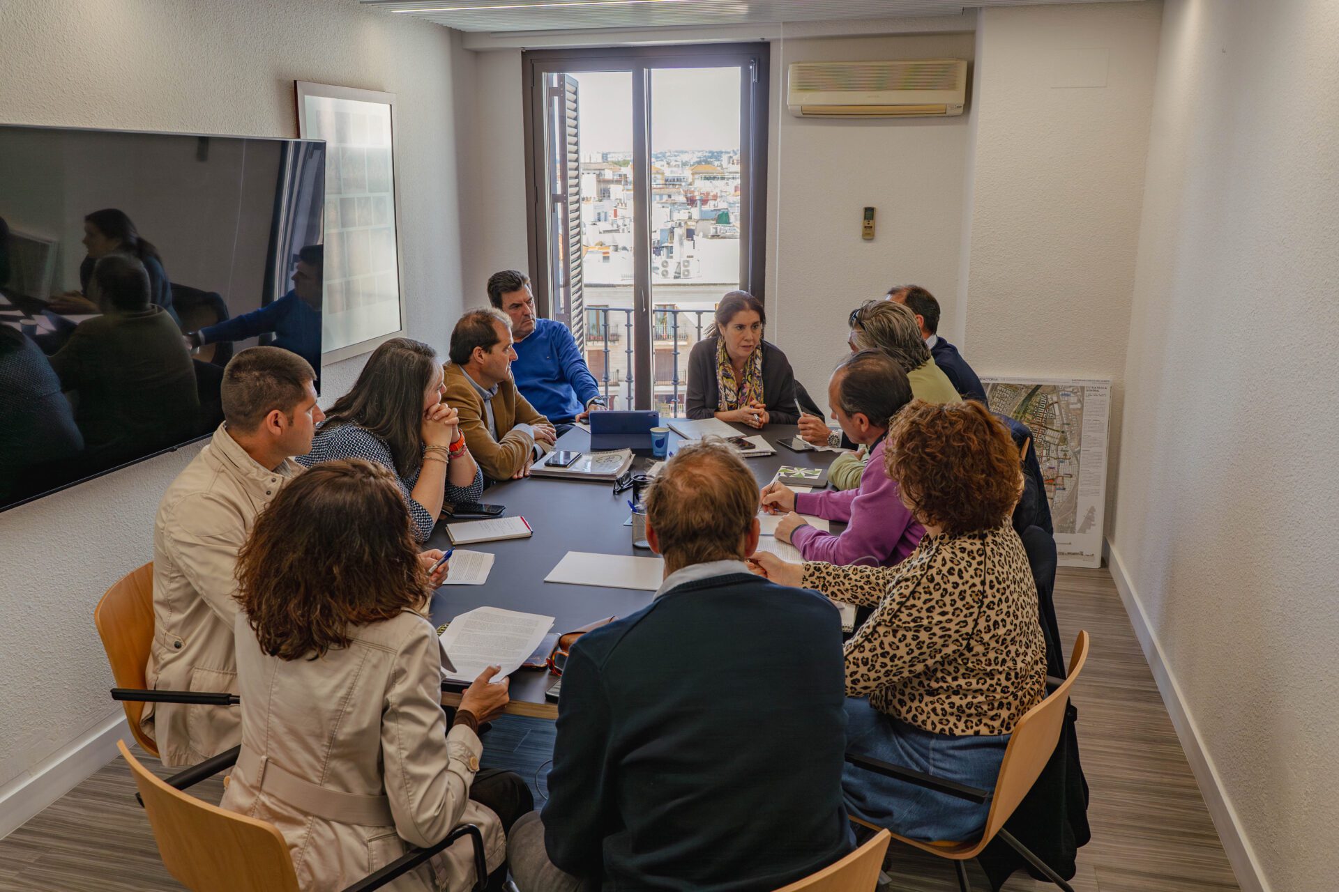 Sevilla Activa y municipios gestores de VPO unifican criterios de aplicación de las leyes de vivienda estatal y autonómica con las subvenciones de la Diputación