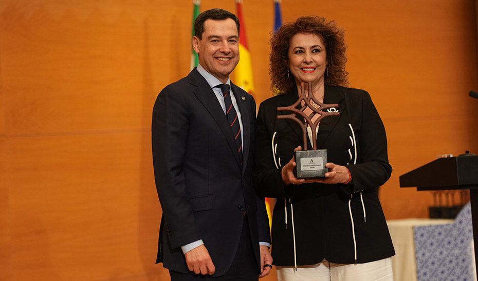 Moreno preside la entrega de los Premios Meridiana: «La mujer en Andalucía significa talento y liderazgo»