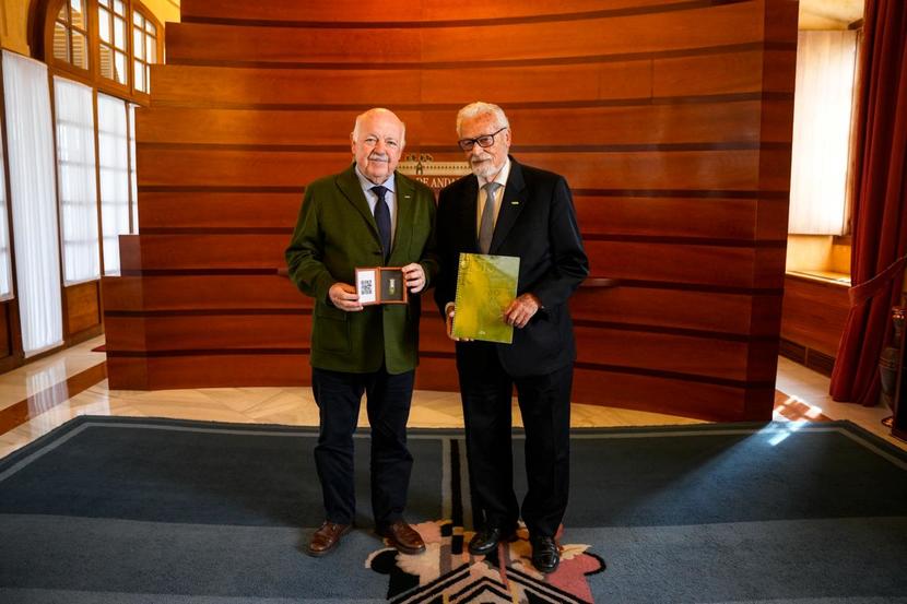 El Defensor del Pueblo Andaluz sitúa la vivienda y las demoras en servicios públicos esenciales como principales preocupaciones ciudadanas