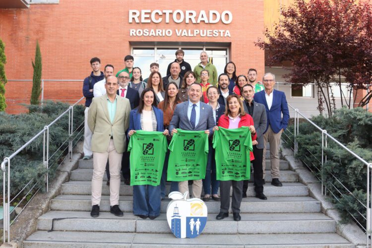 La UPO celebrará su X Carrera Popular el 19 de abril a beneficio de la Asociación Crecer con Futuro   Todas aquellas personas que quieran participar en esta cita deportiva pueden inscribirse desde hoy y hasta las 15:00 horas del miércoles 15 abril