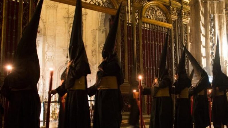 Las cofradías ofrecerán sus estaciones de penitencia “por la paz, el 25º aniversario de la ordenación episcopal de monseñor Saiz y por los frutos del Observatorio de la Piedad Popular”
