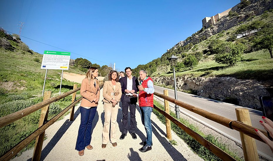 Abierto al público el sendero para viandantes y deportistas de camino al Castillo de Santa Catalina