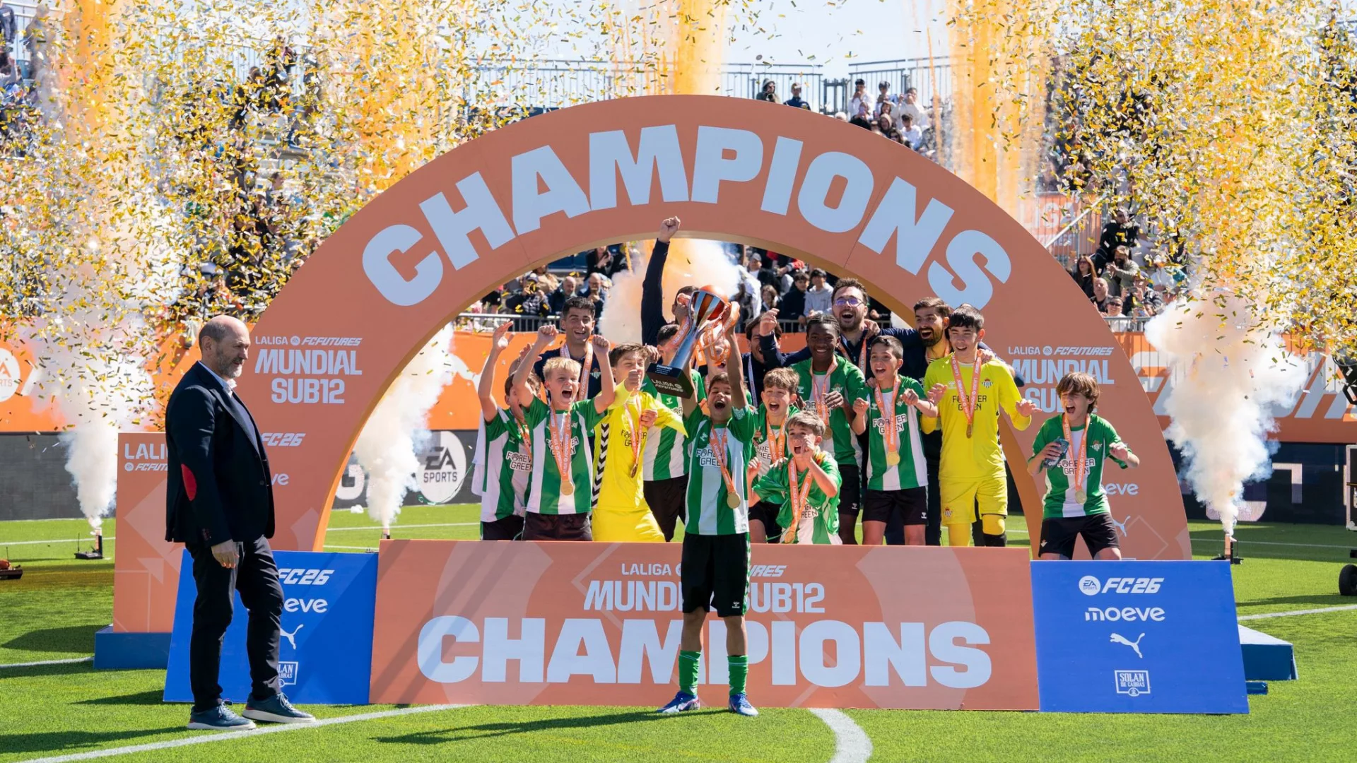 El Alevín A, campeón de la primera edición del Mundial de Clubes sub-12