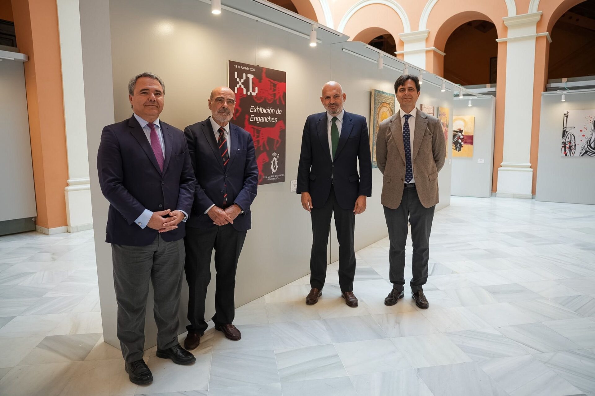 El Ayuntamiento acoge la exposición de carteles seleccionados para anunciar la XL Exhibición de Enganches de la Feria de Sevilla