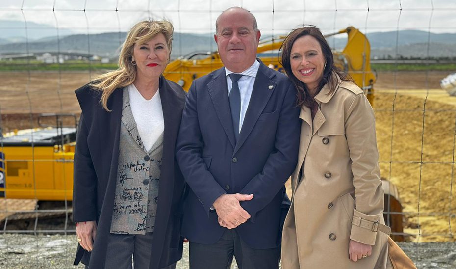 Dos compañías eligen el Puerto Seco de Antequera para la implantación de sus plataformas logísticas