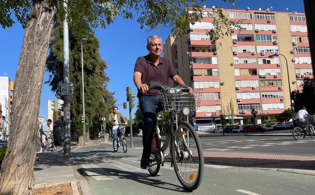 El Ayuntamiento finaliza nuevos tramos de carril bici que suman más de 8 kilómetros a la red ciclista de Sevilla