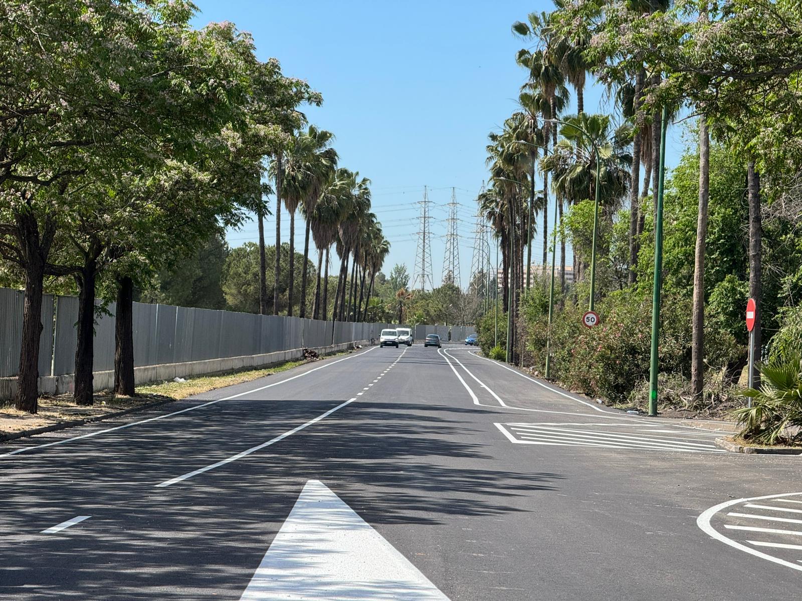 El Ayuntamiento finaliza la repavimentación de la Carretera de Su Eminencia antes de lo previsto con el fin de reducir las afecciones al tráfico y molestias a vecinos
