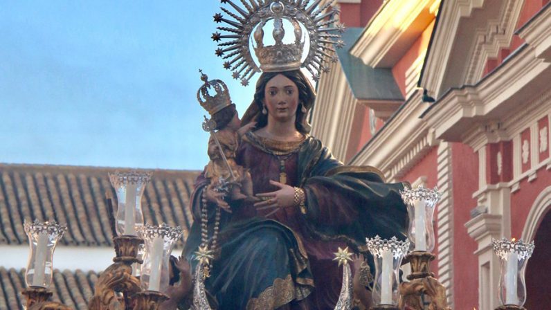 El arzobispo anuncia la coronación canónica de la Virgen de las Nieves de Olivares