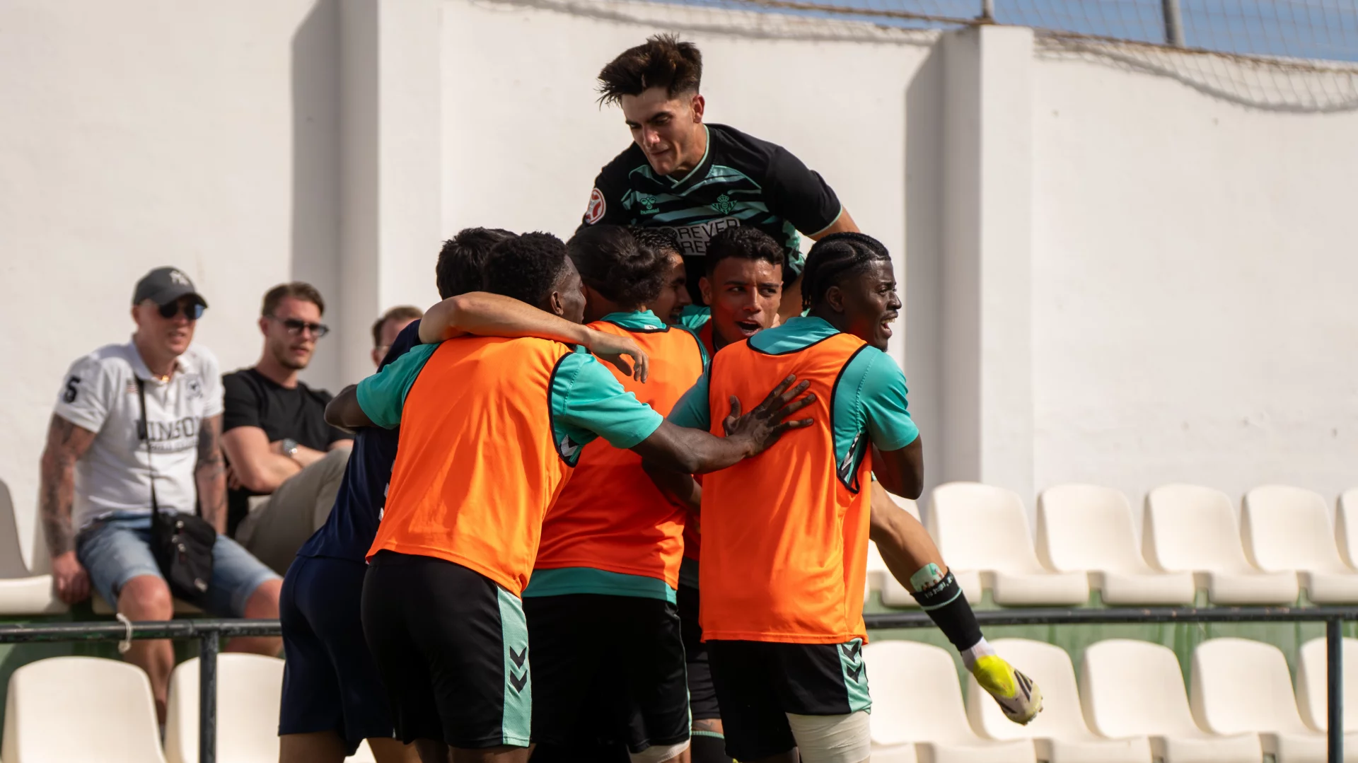 CRÓNICA | El Betis Deportivo logra un triunfo vital en Torremolinos (1-2)