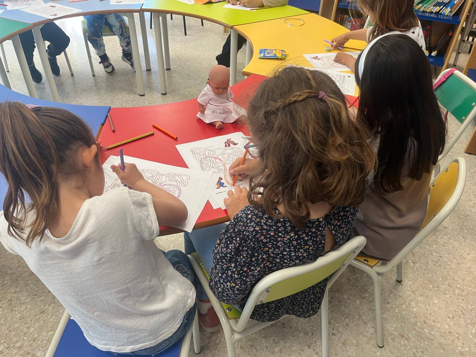 La Biblioteca “Manuel Casado Moreno” acoge el Taller Infantil de Feria