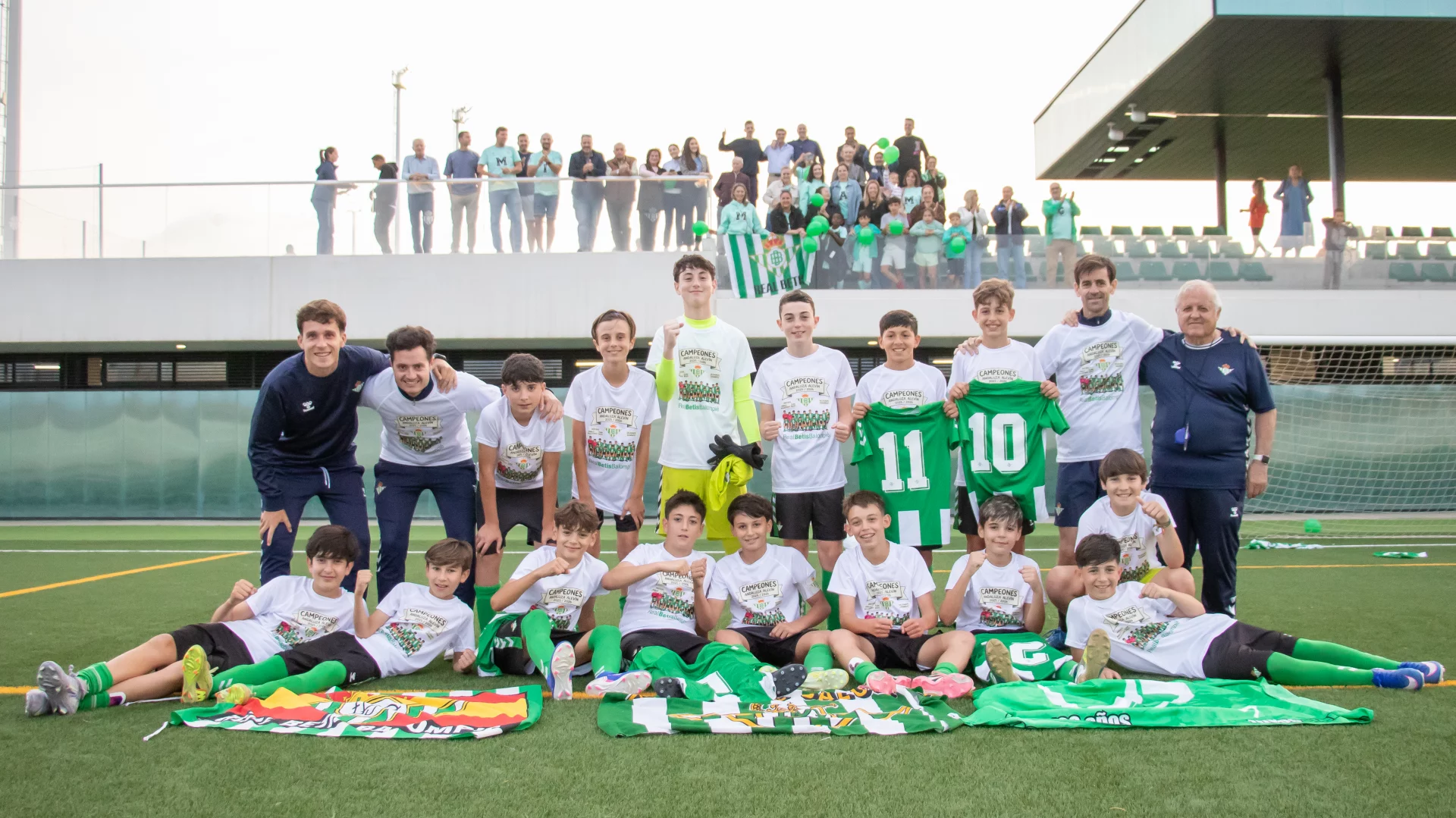 El Alevín ‘B’ alza el sexto título de liga de la Cantera