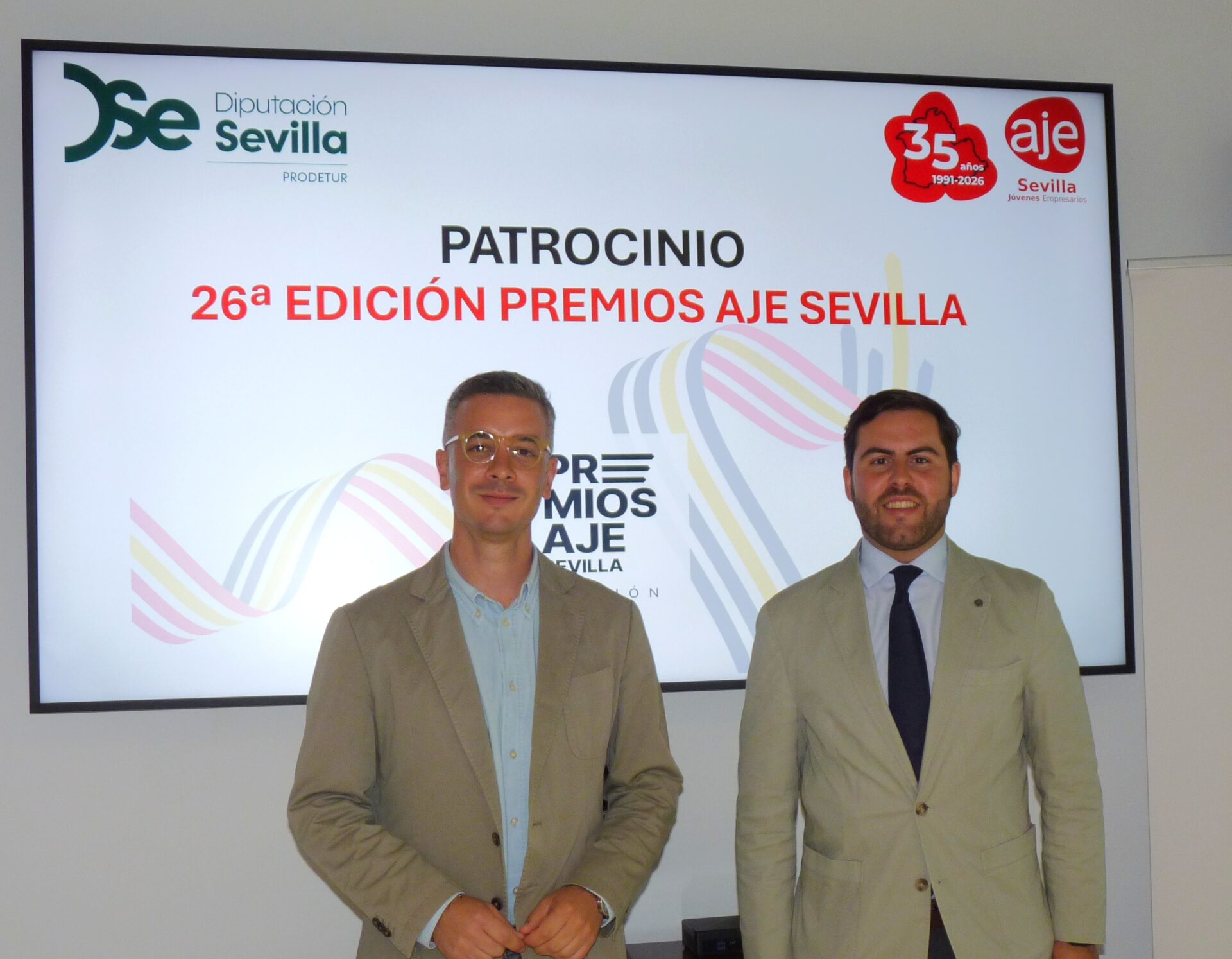La Diputación reafirma su compromiso con el emprendimiento provincial con el patrocinio institucional de la 26ª edición de los Premios AJE-Sevilla