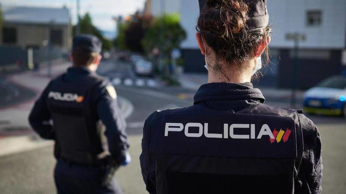 La Policía Nacional detiene a un fugitivo que cambió de género para eludir la acción de la justicia