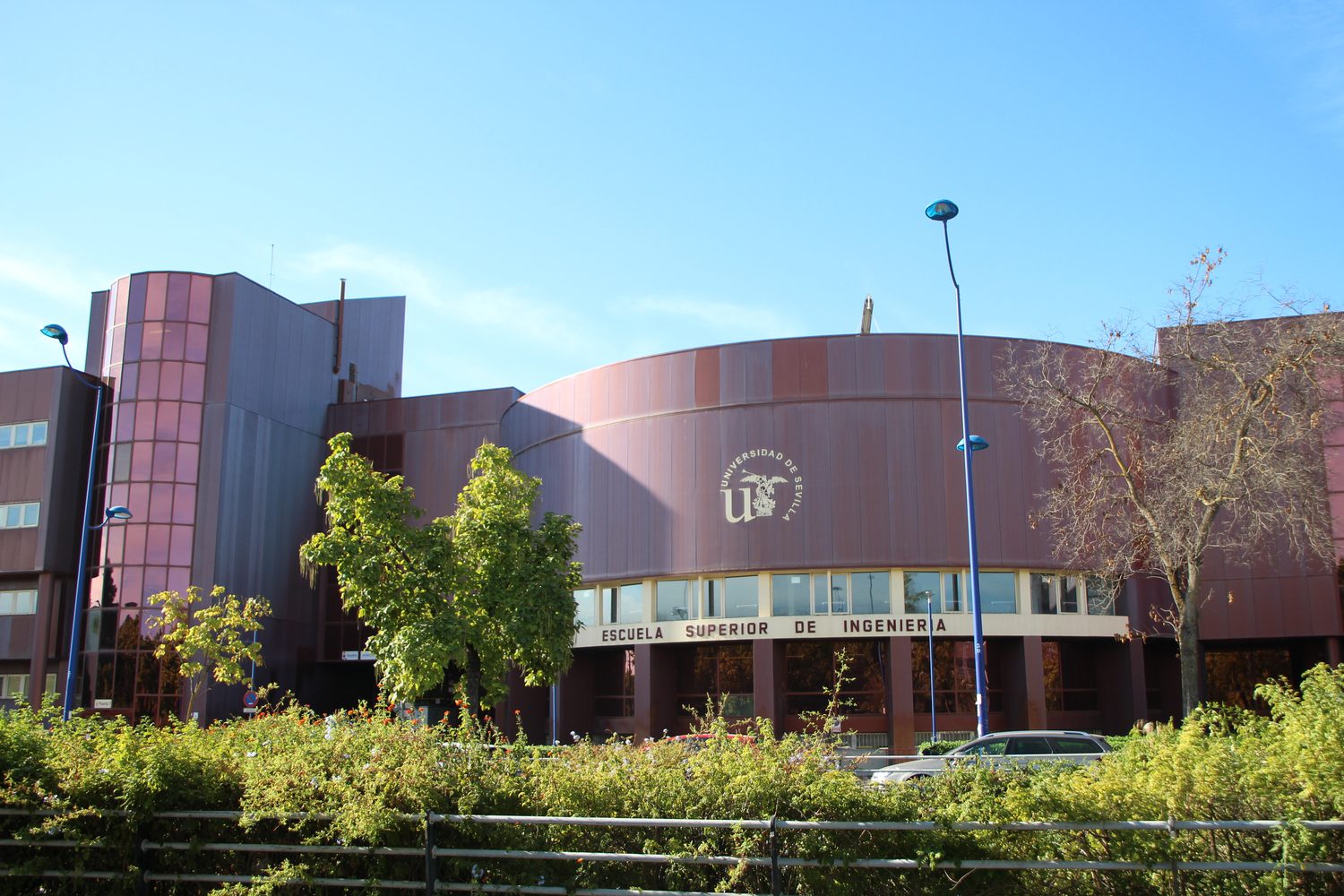 El Ayuntamiento concede la Medalla de la Ciudad a la Escuela Técnica Superior de Ingeniería y a sus asociaciones de estudiantes