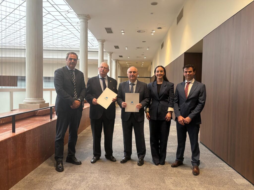 CAIXABANK Y EL CONSEJO REFUERZAN SU COLABORACIÓN EN LA CUSTODIA DEL PATRIMONIO COFRADE