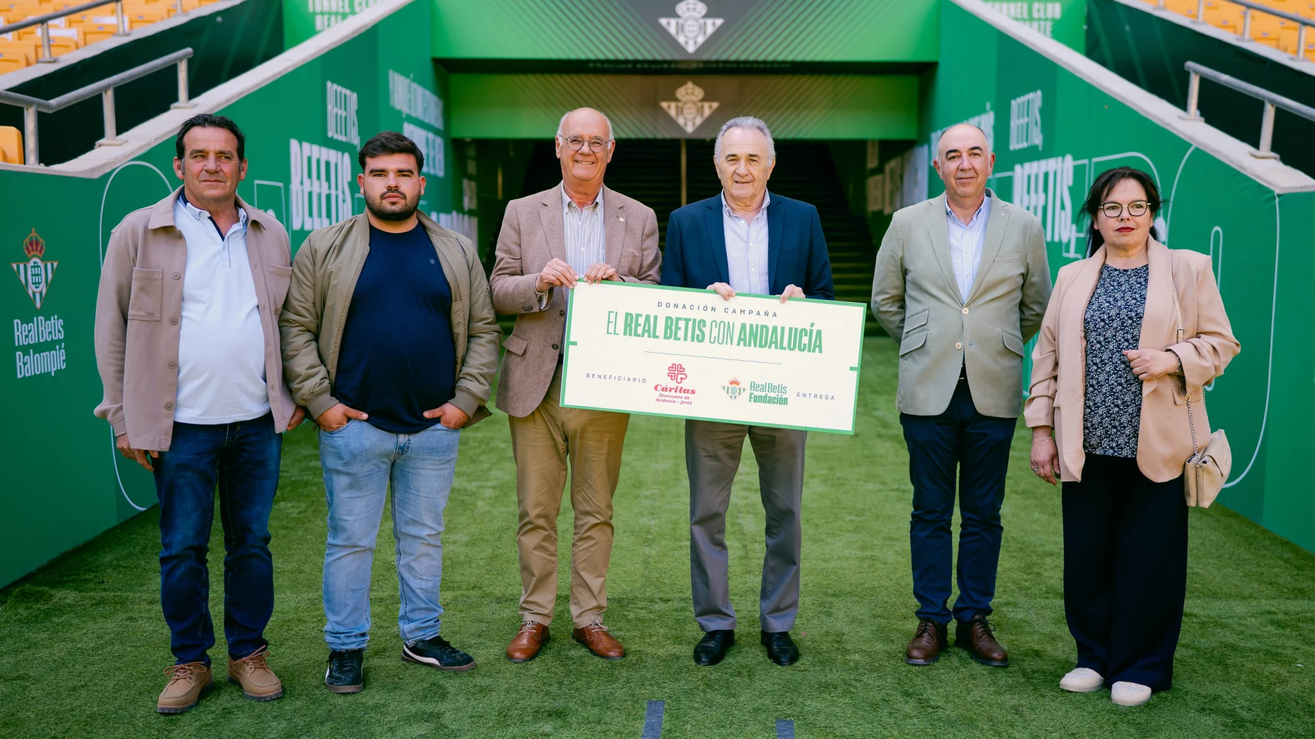 El Real Betis y su Fundación entregan la ayuda recaudada en la campaña ‘El Real Betis con Andalucía’