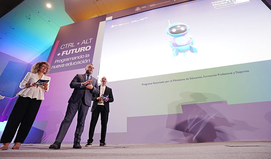 Más de 1.000 docentes participan en el Congreso de Innovación educativa ‘Código Escuela 4.0’