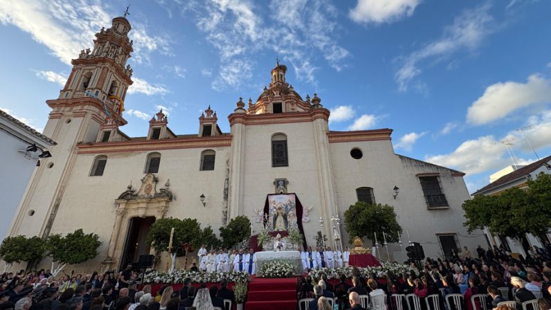 Canal Sur emitirá la Santa Misa desde Peñaflor recordando la coronación de la Virgen de Villadiego